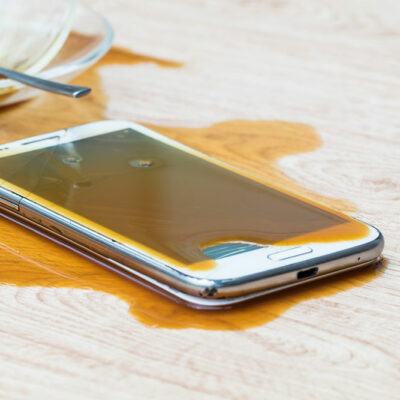 12 common mistakes that can damage one’s smartphone